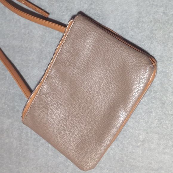 Jones New York Crossbody Bag - Picture 3 of 6